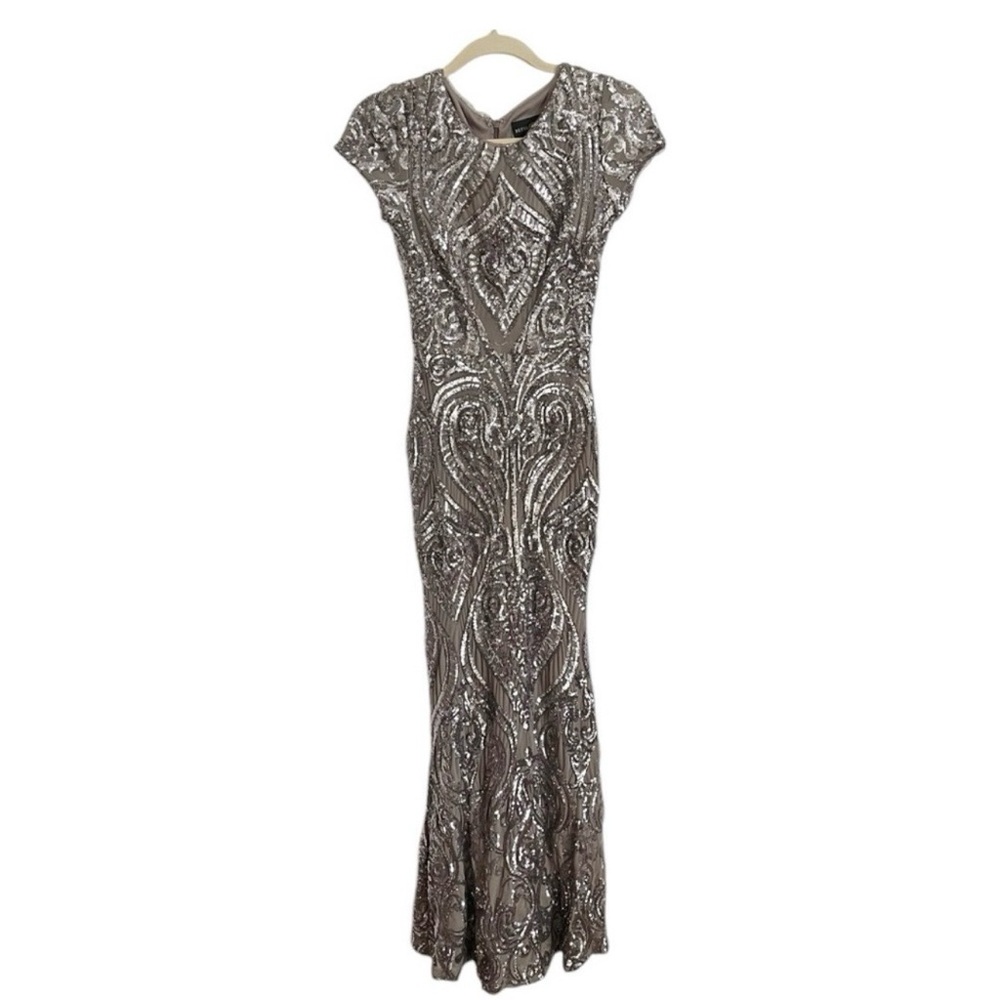 Betsey & Adam Silver Sequin Cap Sleeve Fitted Gown Evening Dress Size 4 Petite